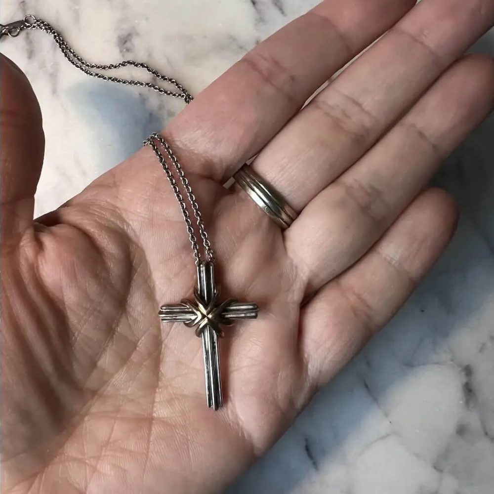 Cross pendant in platinum with diamonds, medium. | Tiffany & Co.