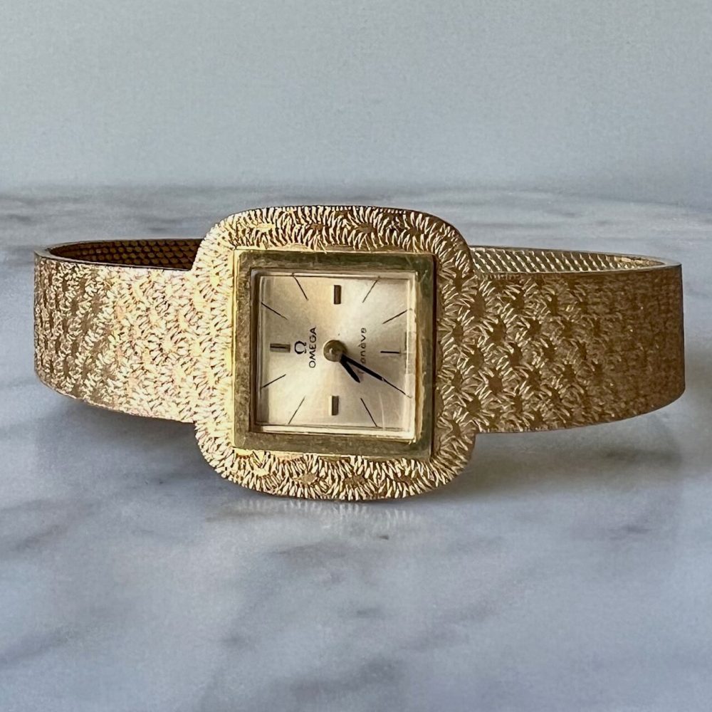 Ladies Vicence Watch with Fold Over Lock in 14k Yellow Gold