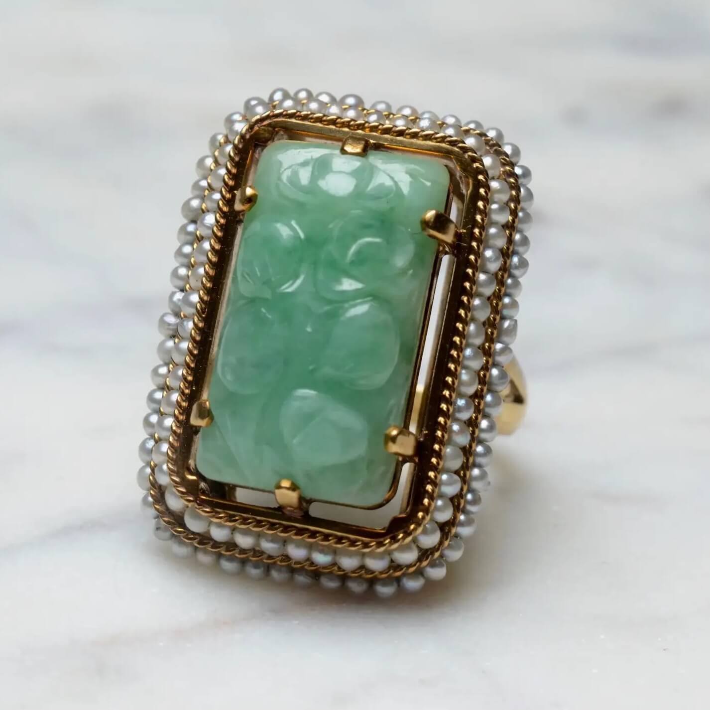 Stunning 18K Yellow Gold Floral Genuine Carved Jade & Seed Pearl Statement Ring