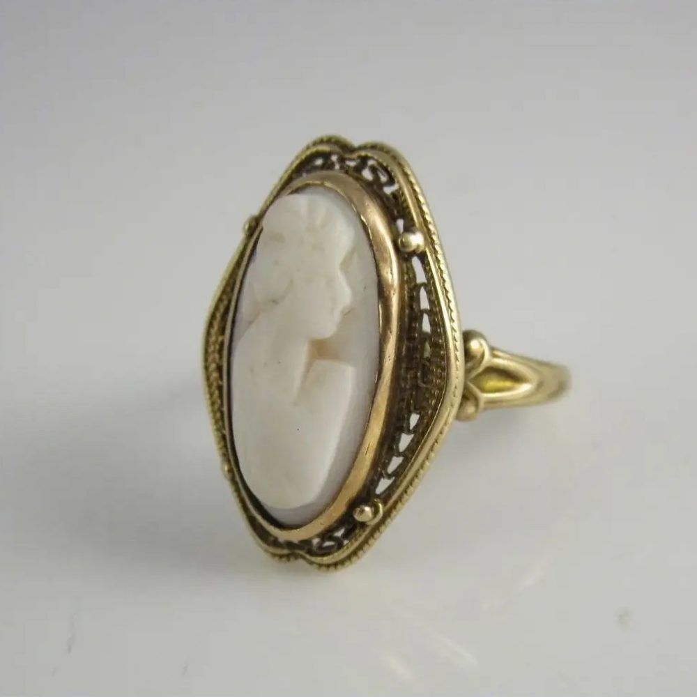 Vintage 10k Yellow Gold & White Cameo Coral Ring - Historic Shop