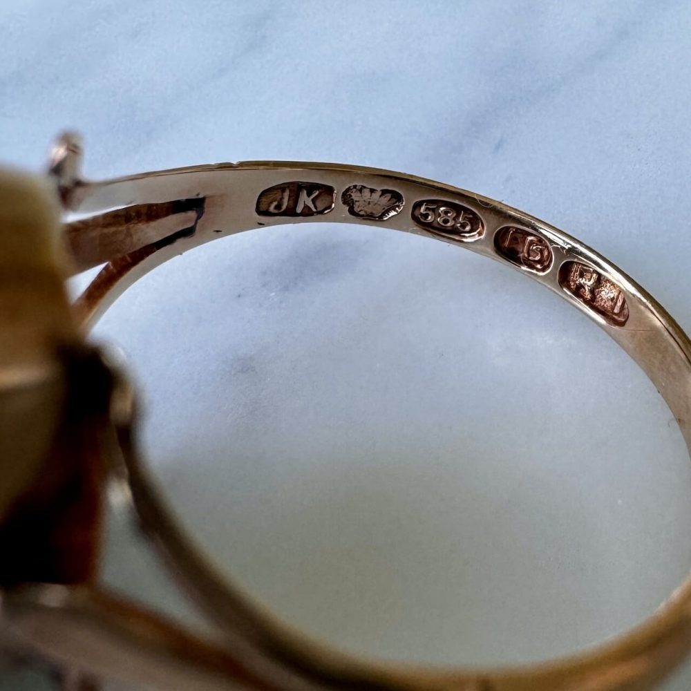 Antique 14K Yellow Gold Blue Topaz Ring - Image 8