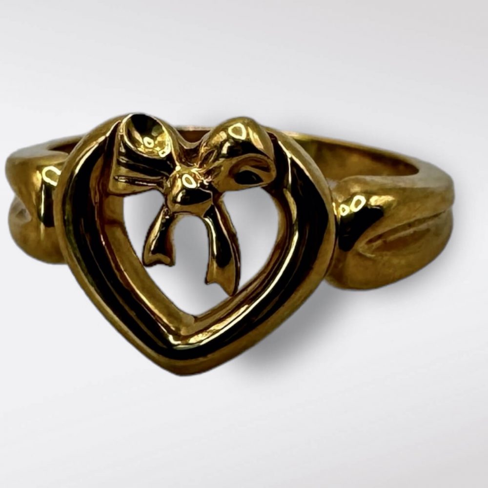 Vintage 1991 Tiffany& Co. 18K Yellow Gold Ribbon Heart Love Ring ...