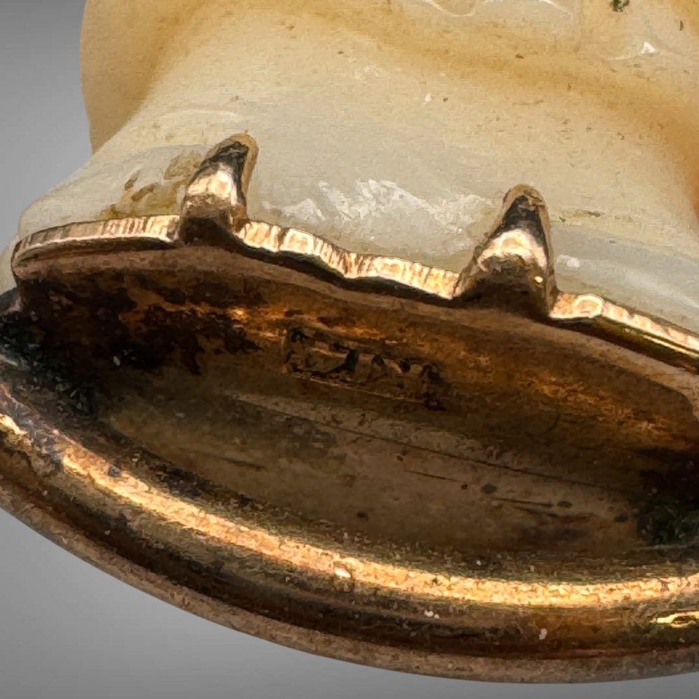 Vintage 14K Gold Carved Bone Scholar Pendant - Estate Asian Jewelry - Image 6
