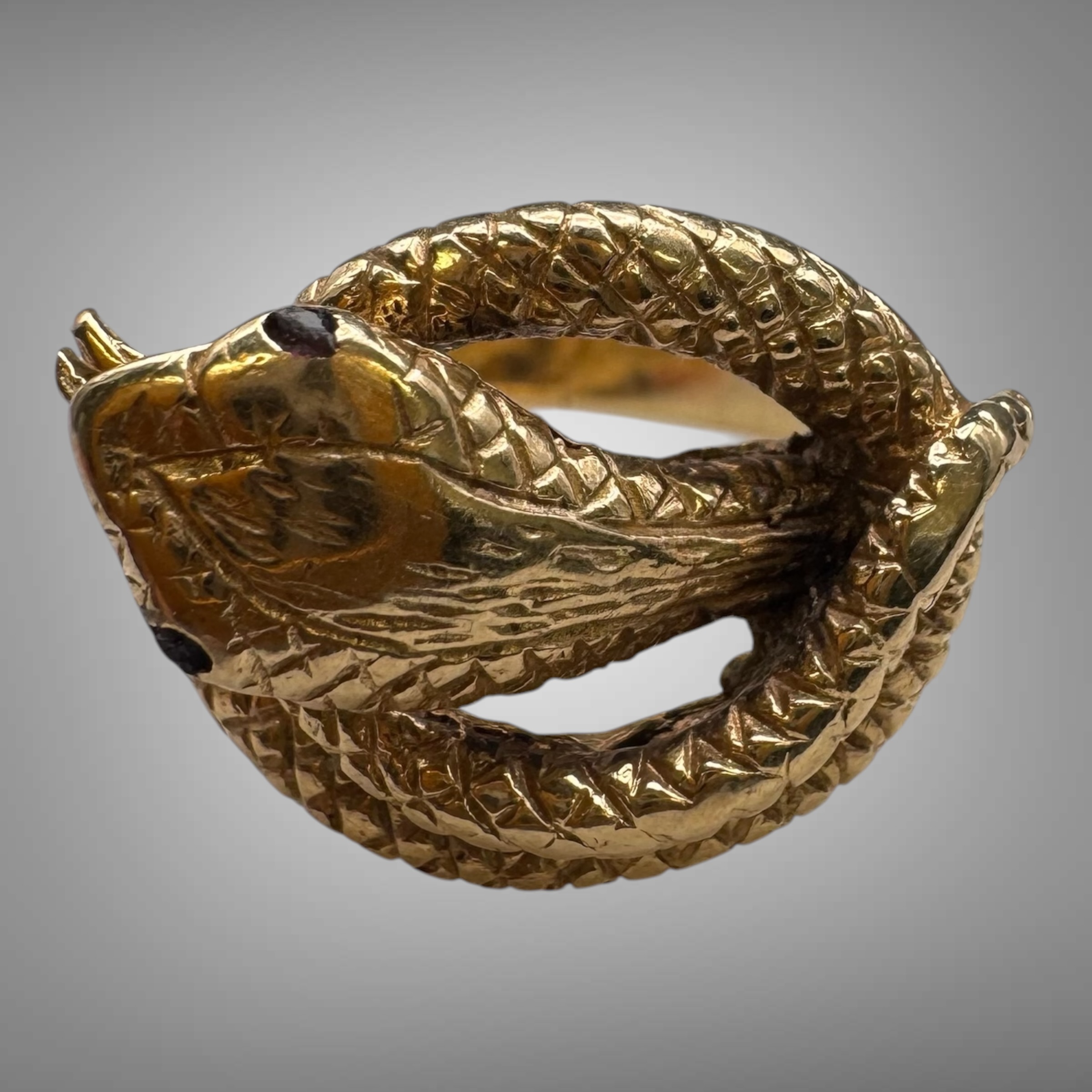 Antique 9K Yellow Gold Garnet Eyes Snake Ring