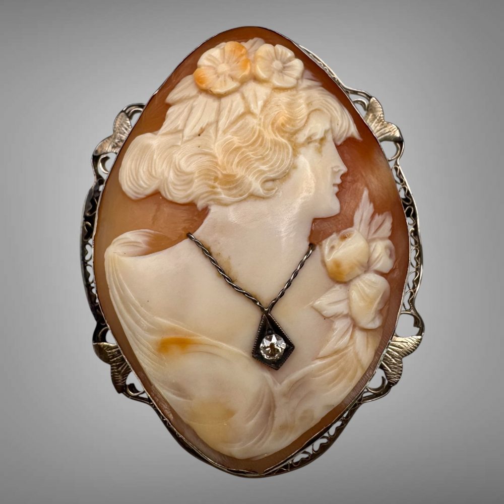Antique 14K White Gold Carved Shell Habillé Cameo Brooch Pendant – Lady with Diamond Necklace